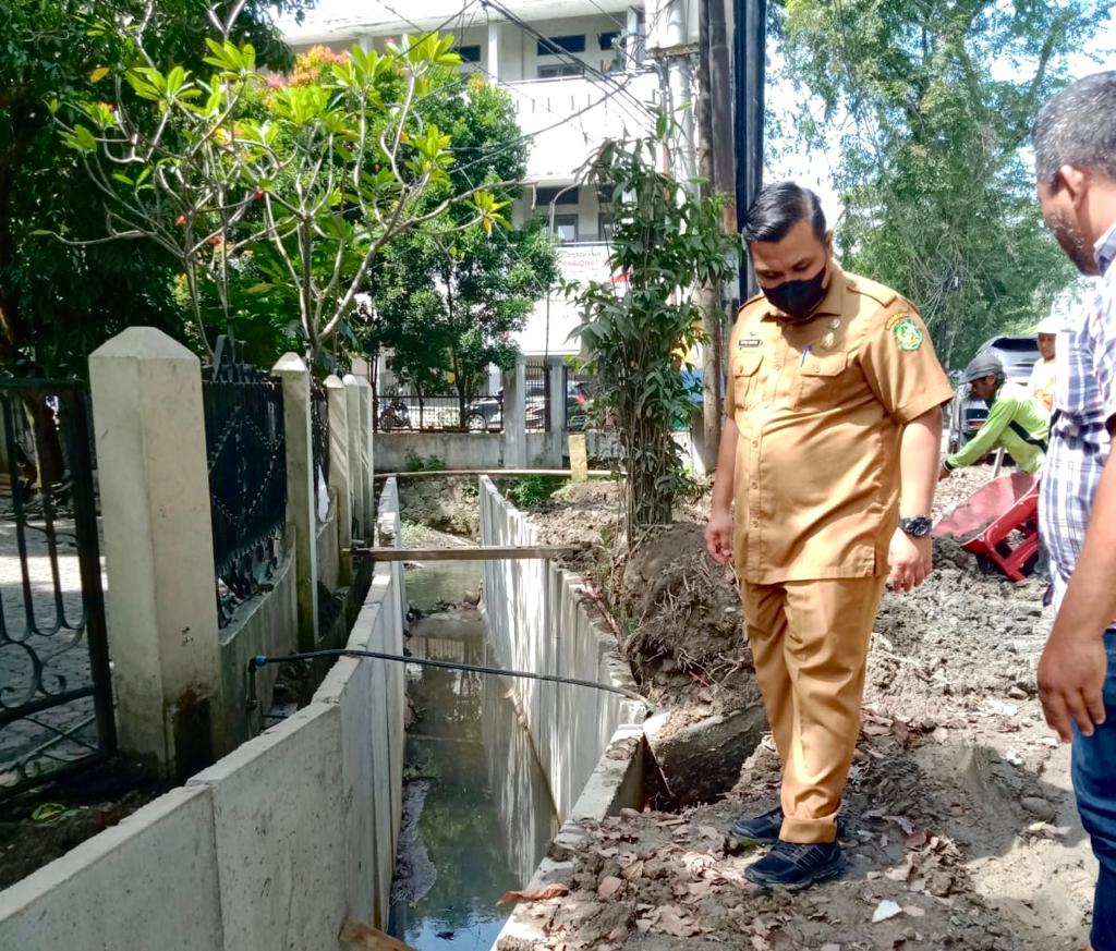 Peninjauan Bapak Kepala Dinas Pekerjaan Umum Kota Medan